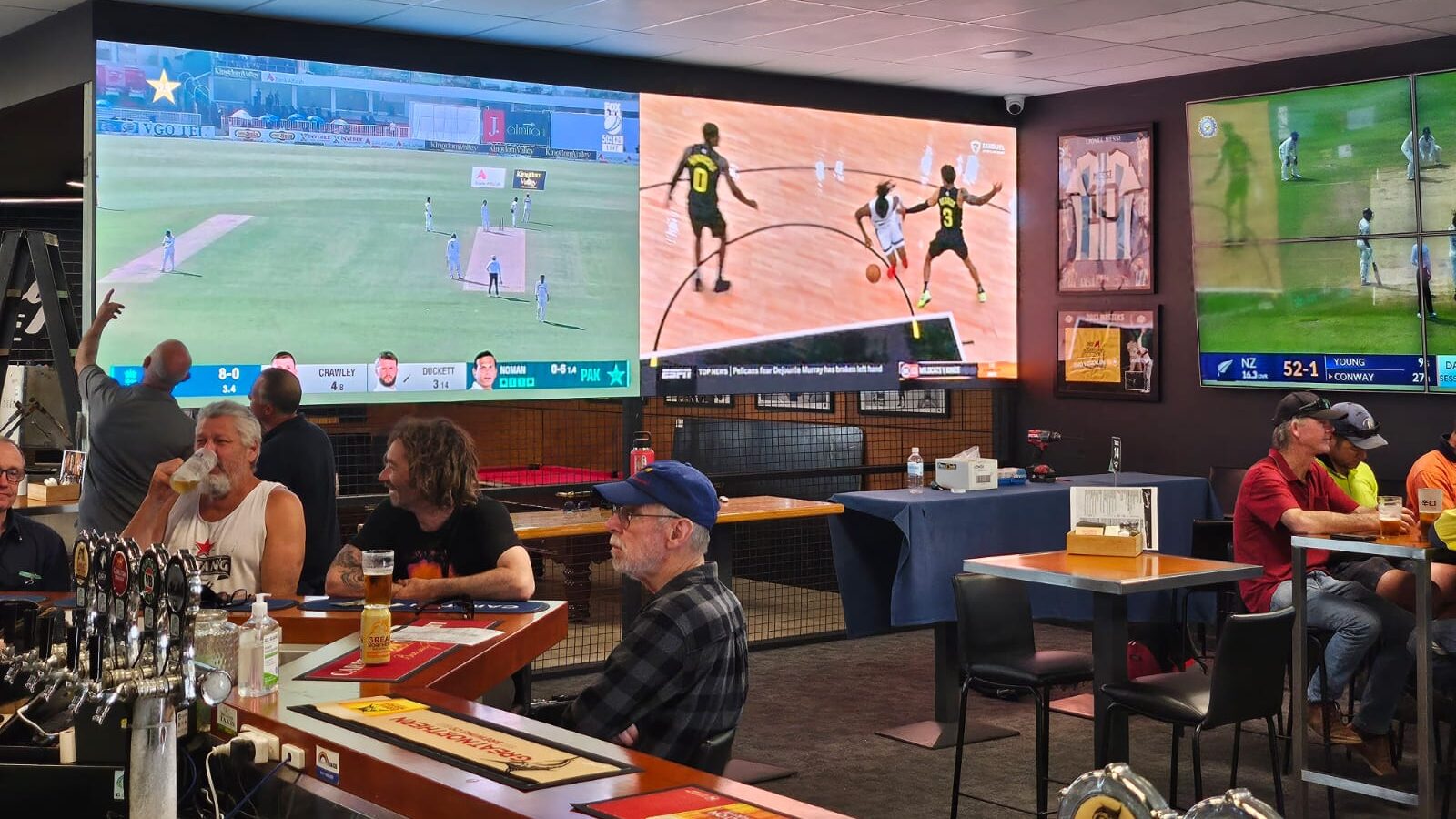 Sports Bar LED Video Screen & Custom LED Video Walls