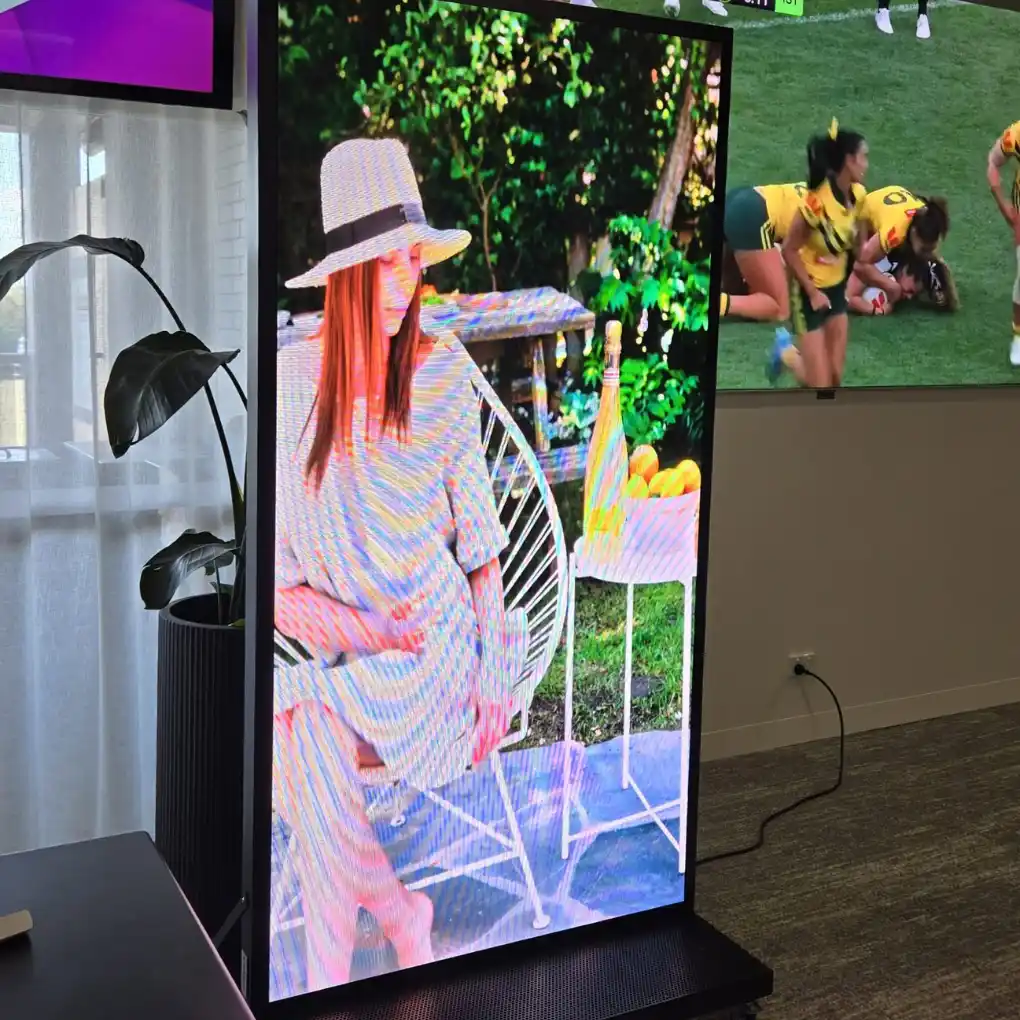 portfolio-led-screen-16